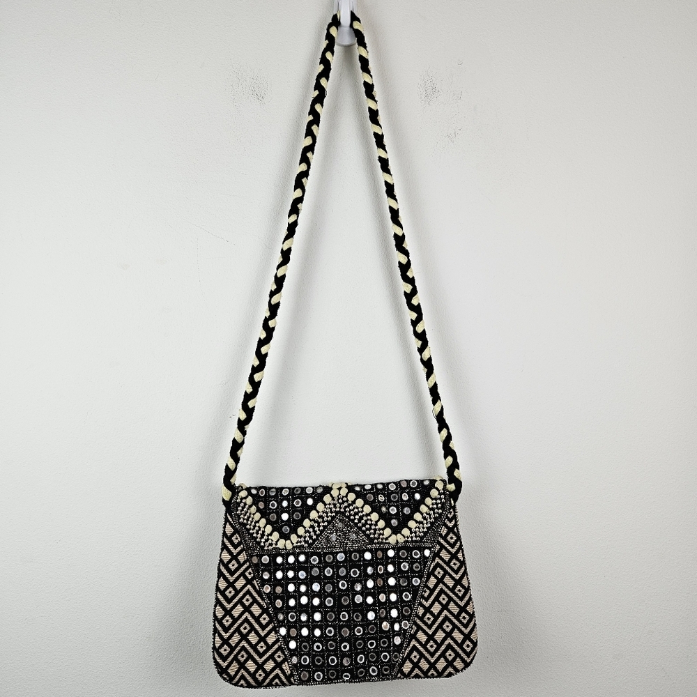 Big Buddha Womens Banjo Beading Crossbody Bag Multicolor Size 13x9x1 Boho - Picture 4 of 8